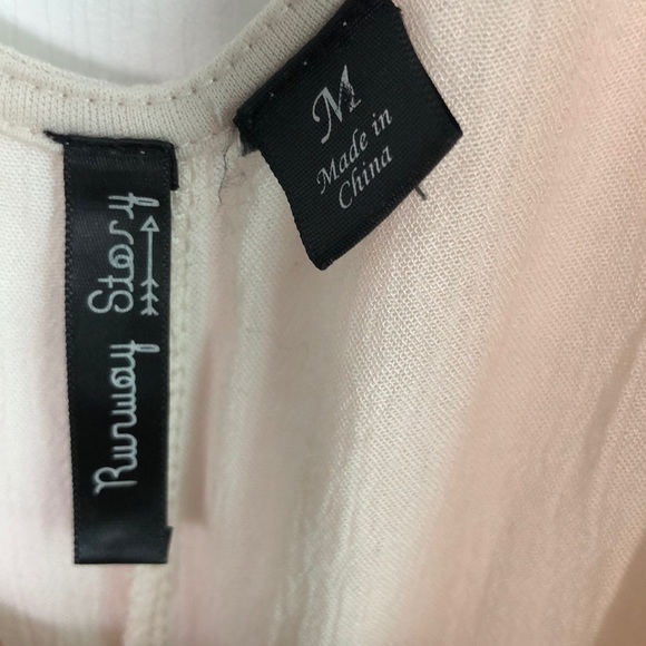 Floral / cream Romper - Picture 3 of 3